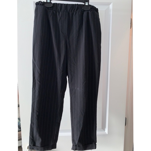 Black stripped ankle pants from Simon’s - Picture 1 of 1